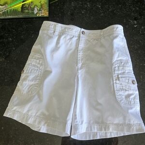 White classic shorts -Charter Club